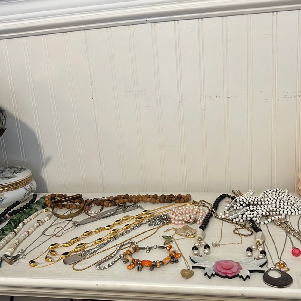 Huge lot vintage costume jewelry necklaces locket Avon Monet Japan